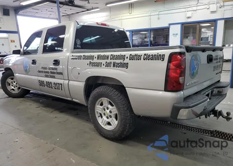 2005 Chevrolet Silverado C1500 из США, поврежденный, VIN 2GCEC13T851376563